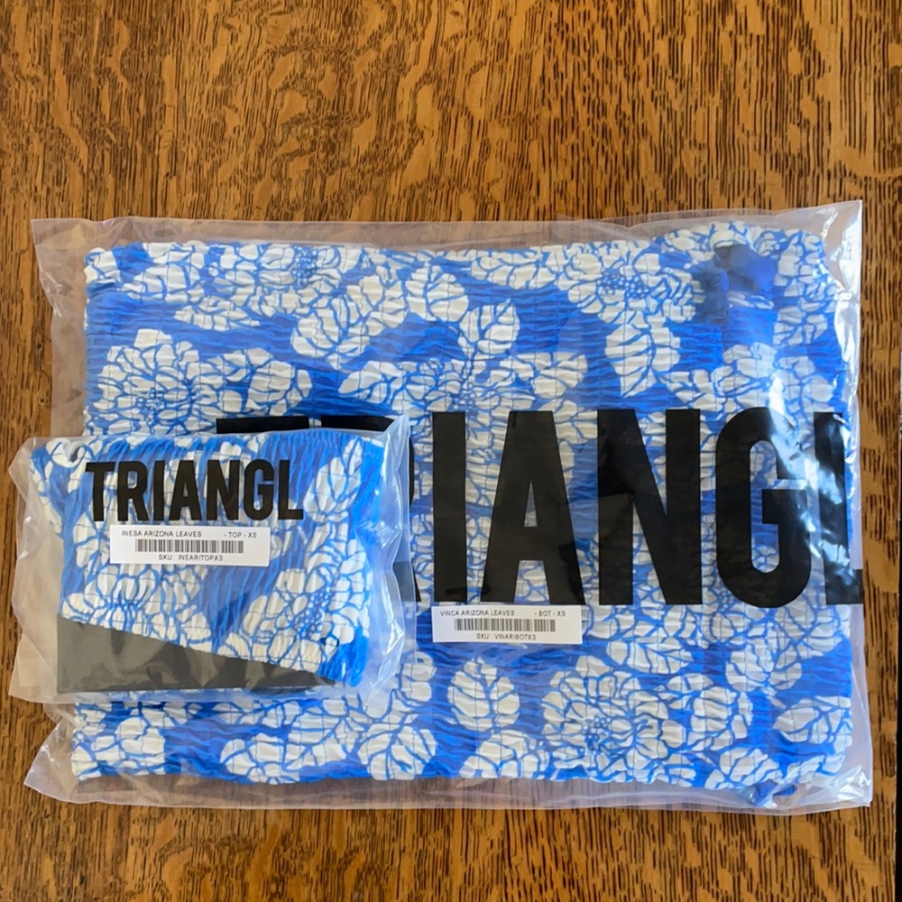 TRIANGL NWT (never worn or opened) inesa set